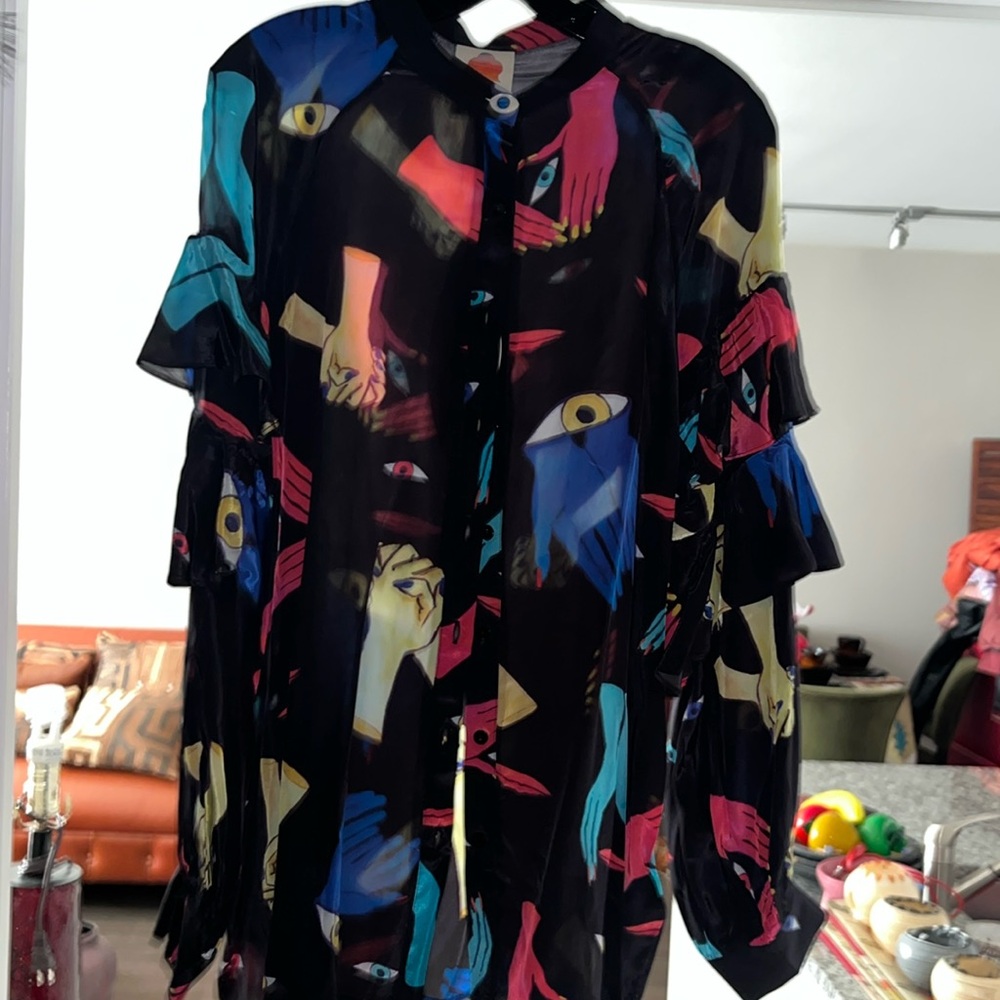 Farm Rio Top with Ruffle Sleeves